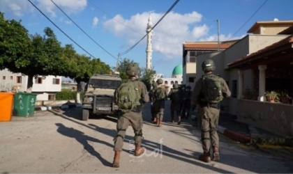 أبو الحمص: مركبات جيش الاحتلال أشرت  على بناية المقدسي "فادي عليان" تمهيدًا لهدمها بالعيسوية 
