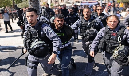 شرطة الاحتلال تمنع وصول مصلين من أم الفحم وعكا إلى الأقصى وتعتقل شابين