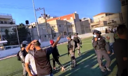 قوات الاحتلال تقتحم حفلا لتكريم طلبة الثانوية العامة في العيسوية - فيديو