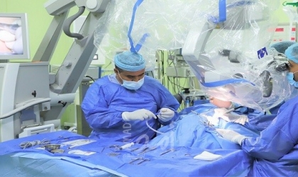 صحة حماس: طواقمنا الطبية الجراحية تبدأ بإجراء (50) عملية زراعة قوقعة