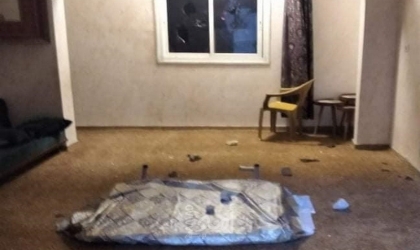 الخليل: مستوطنون يهاجمون منازل المواطنين في صوريف