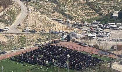 القدس: المئات يحتشدون في ملعب نادي جبل المكبر- صور