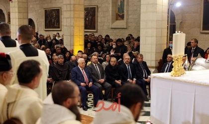 الرئيس عباس يحضر "قداس منتصف الليل" في بيت لحم ويلتقي نائب رئيس الوزراء الأردني