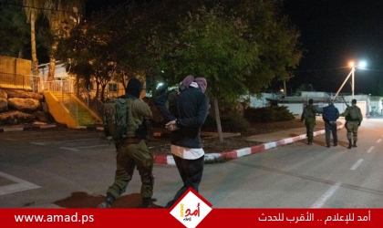 قوات الاحتلال تعتقل شابا جنوب بيت لحم