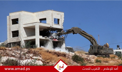 سلطات الاحتلال تجبر مقدسيا على هدم غرفة سكنية في جبل المكبر