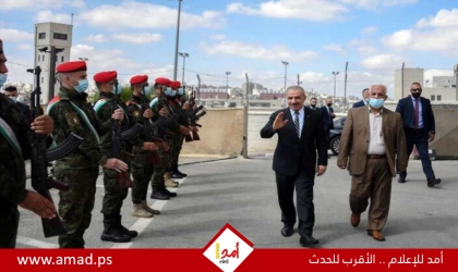 وفد وزاري فلسطيني يصل القاهرة برئاسة اشتية