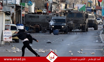 قوات الاحتلال تغتال طفل وتصيب آخرين خلال اقتحامها نابلس