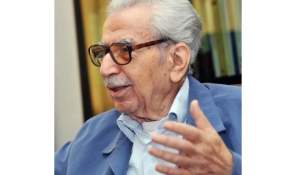 لبنان: وفاة النائب السابق المناضل الأديب حبيب صادق.. وجنبلاط ينعيه