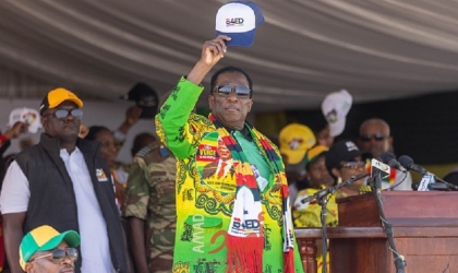 "منانغاغوا" يفوز بولاية رئاسية ثانية في زيمبابوي