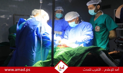 تقرير: طبيب يتنقل بالتوكتوك من شمال قطاع غزة لجنوبه ليمارس عمله