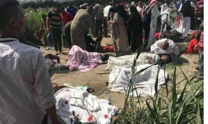 مصر: حادث تصادم أتوبيس بسيارة نقل ثقيل يودي بالعشرات بين قتيل وجريح