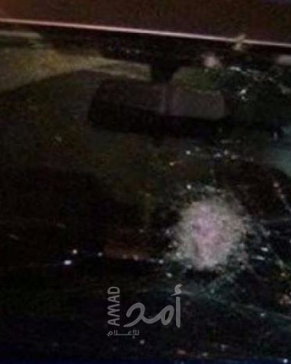 تضرر مركبات إسرائيلية بعد رشقها بالحجارة شرق قلقيلية