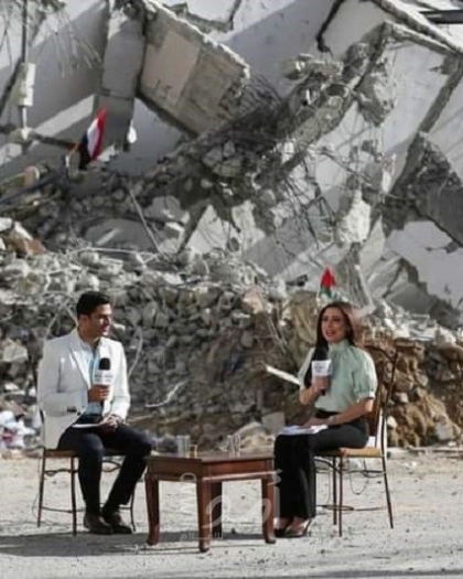 التلفزيون المصري يبث حلقة "صباح الخير" على أنقاض أبراج غزة المدمرة - فيديو