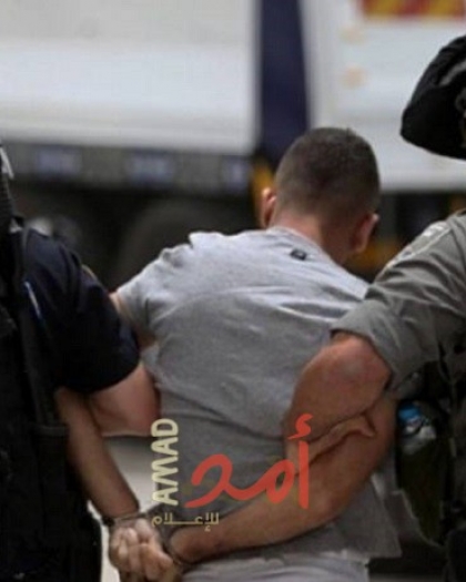قوات الاحتلال تعتقل الشاب "محمد قطاش" أثناء سفره إلى الأردن