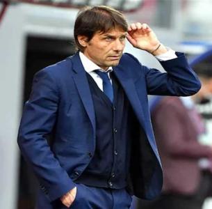 كونتي يرد على أنباء اقترابه من تدريب مانشستر يونايتد