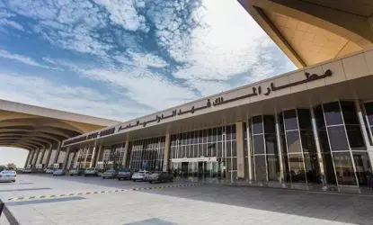 الطيران المدني السعودي: مقتل شخص وإصابة 8 في هجوم على مطار الملك فهد بالدمام